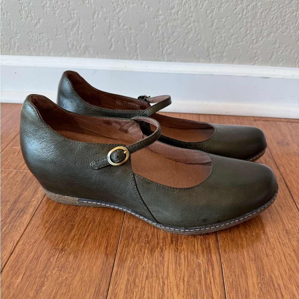 Dansko Women Loralie Comfort Mary Jane Wedge Leather Olive Shoes sz 40/9.5-10